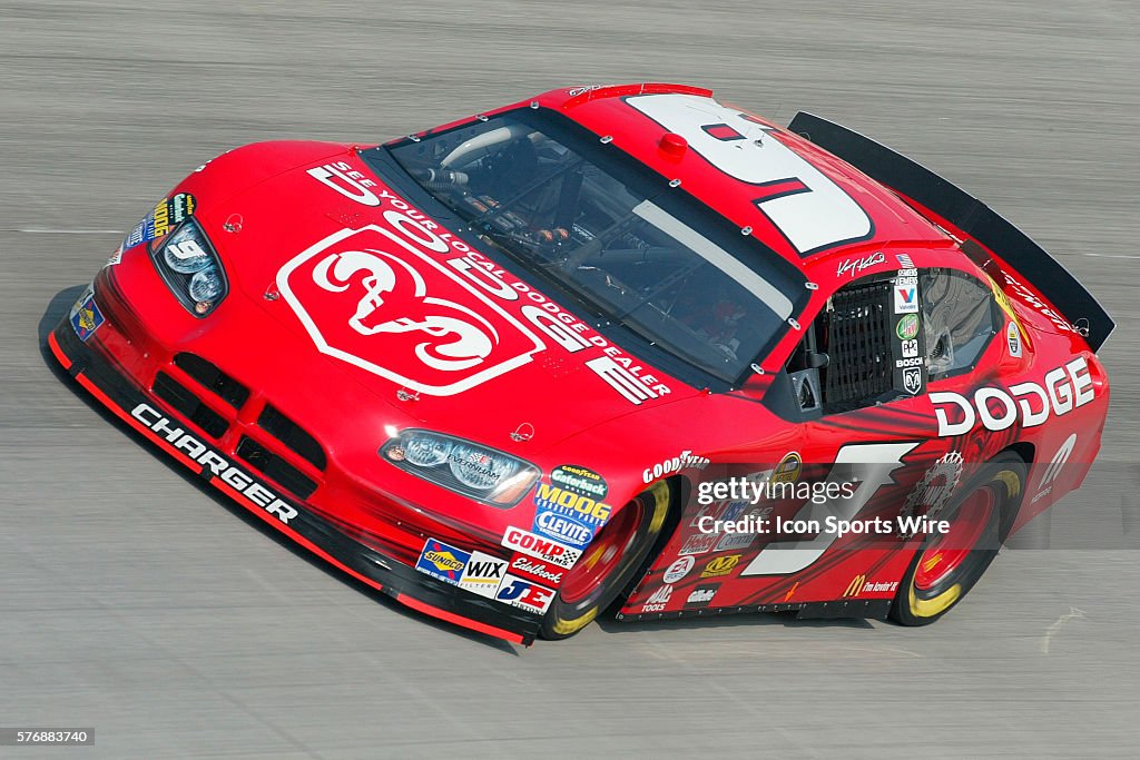 Mbna Racing Kasey Kahne practices for the MBNA RacePoints 400. NASCAR Nextel Cup ...