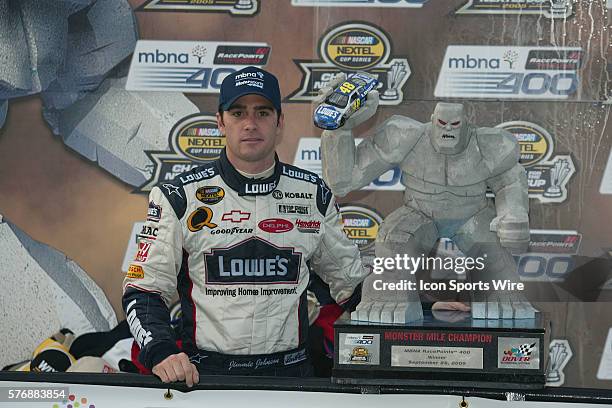 Jimmie Johnson wins the MBNA Racepoints 400. NASCAR Nextel Cup Series Dover International Speedway, Dover, Delaware Sept 25, 2005 Chase for the...