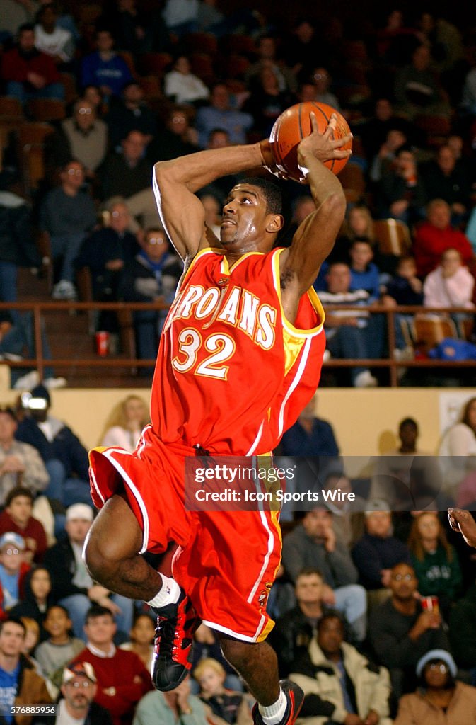 North College Hill High School's O.J. Mayo takes flight as glides