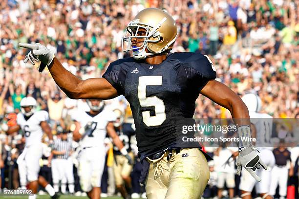 Notre Dame wide receiver Rhema McKnight celebrates after a touchdown reception during the Notre Dame Fighting Irish 41-17 victory over the Penn State...