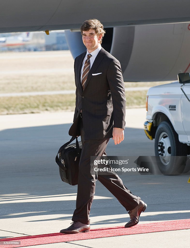 NFL: JAN 30 Super Bowl XLVI - NY Giants Arrive in Indianapolis