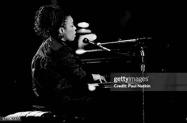 American musician Roberta Flack performs onstage at Madison Square Garden during the Atlantic Records 40th anniversary concert, New York, New York,...