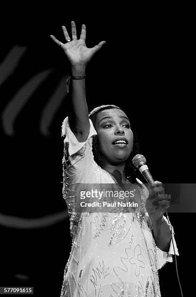 American musician Roberta Flack performs onstage at the Park West Auditorium, Chicago, Illinois, March 30, 1981.
