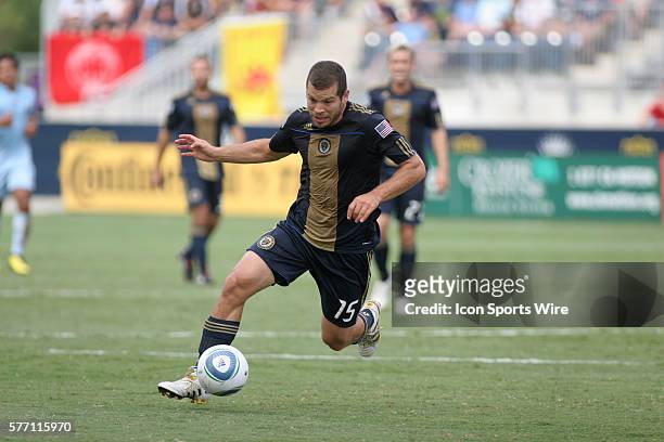 Philadelphia Union's Alejandro Moreno brings the ball up field during the first half of the Colorado Rapids vs Philadelphia Union soccer match at PPL...