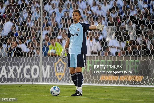 Goal Keeper Jerzy Dudek during the international friendly soccer game between Real Madrid and the Los Angeles Galaxy at the Rose Bowl in Pasadena, CA.