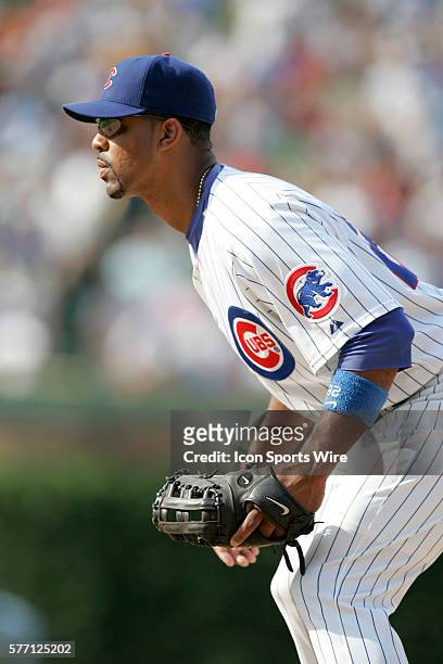 Chicago Cubs first baseman Derrek Lee. The Chicago Cubs defeated the Houston Astros 9-3 at Wrigley Field in Chicago, Il., July 14, 2007.