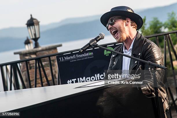 Singer Gavin DeGraw performs during the T.J. Martell Foundation's Annual Golf Classic at Hudson National Golf Club on July 18, 2016 in...