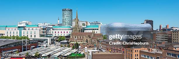 paisaje de la ciudad de birmingham, inglaterra, reino unido - centro comercial bull ring fotografías e imágenes de stock