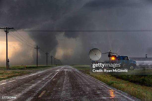 doppler on wheels in front of tornado - weather radar stock pictures, royalty-free photos & images
