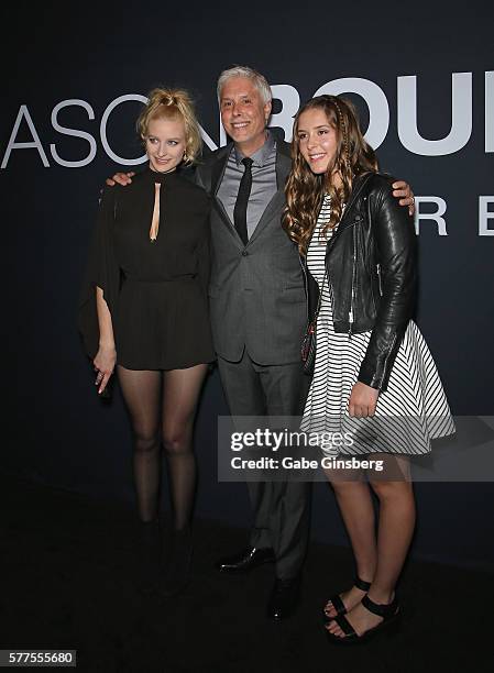 Kristopher Andrew Rouse 73 Christopher Rouse Film Editor Stock Photos, High-Res Pictures, and ...