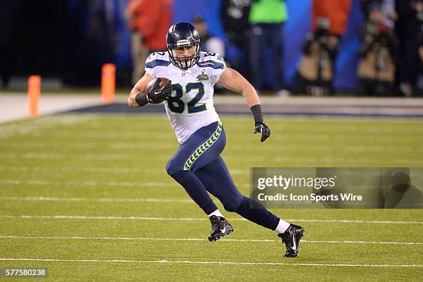 Seattle Seahawks tight end Luke Willson carries the ball during Super Bowl XLVIII between the Denver Broncos and the Seattle Seahawks at MetLife...