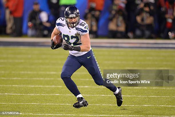 Seattle Seahawks tight end Luke Willson carries the ball during Super Bowl XLVIII between the Denver Broncos and the Seattle Seahawks at MetLife...