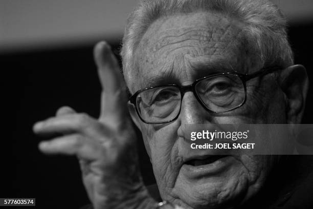 Henry Kissinger, co-chair of the 2008 WEF edition speaks while attending the session "Orchestrating a new concert of powers" at the World Economic...