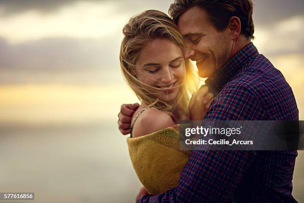 l'amore ha il suo vocabolario - amore foto e immagini stock