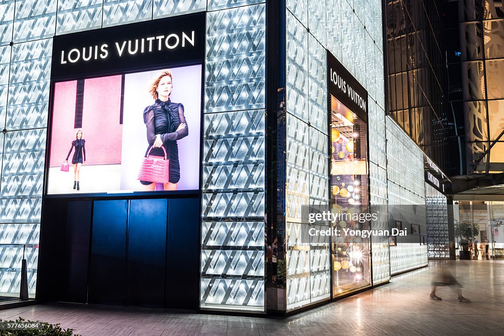 Louis Vuitton Store In Shanghai High-Res Stock Photo - Getty Images