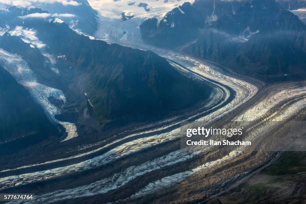 glacial convergence - mt mckinley stock pictures, royalty-free photos & images