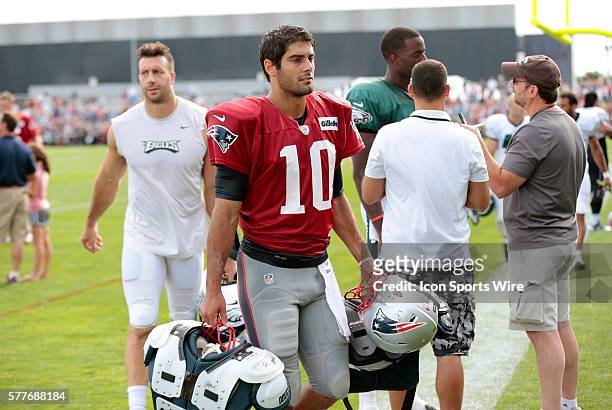 New England Patriots' Jimmy Garoppolo gets to carry extra equipment as a rookie after the New England Patriots & Philadelphia Eagles joint training...