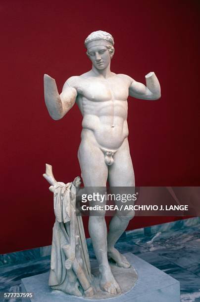 19 Statue Of Diadoumenos Photos and Premium High Res Pictures - Getty Images