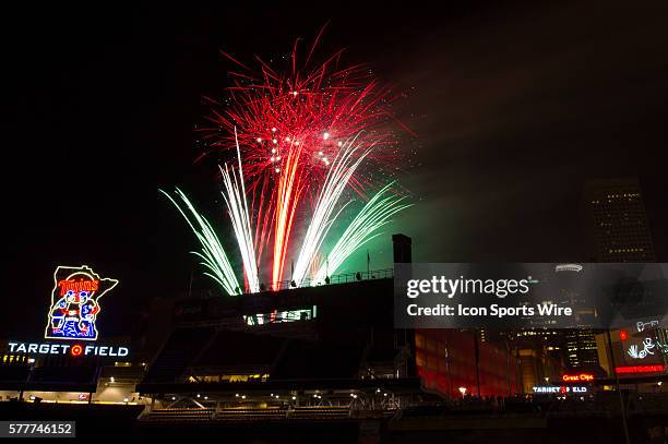 Target Fireworks 344 Target Fireworks Stock Photos, High-Res Pictures, and Images ...