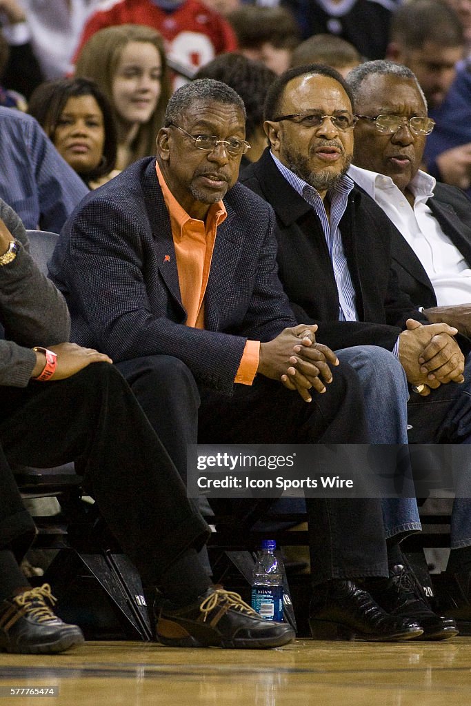 NBA: FEB 19 Cavaliers at Bobcats