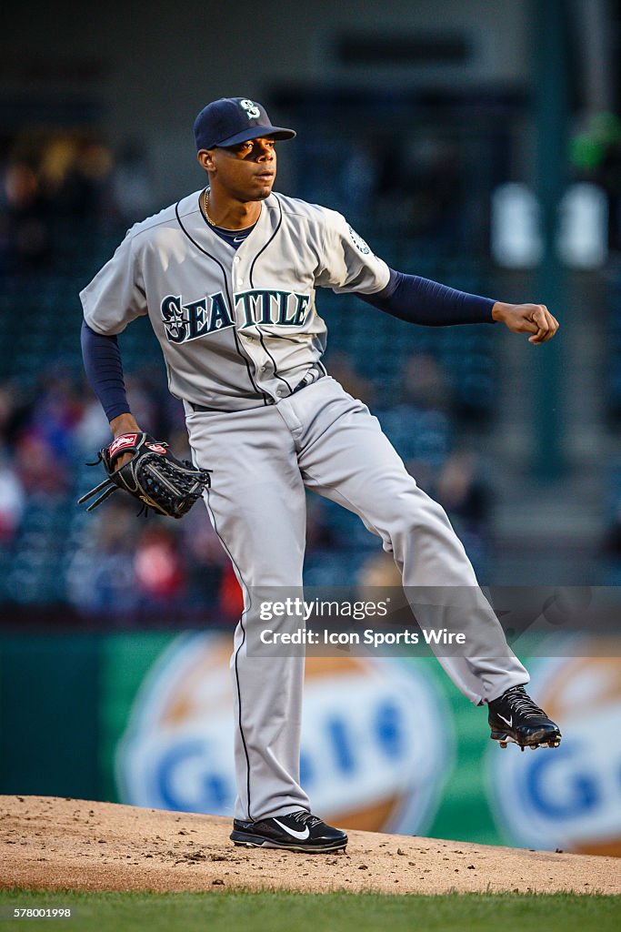 MLB: APR 14 Mariners at Rangers