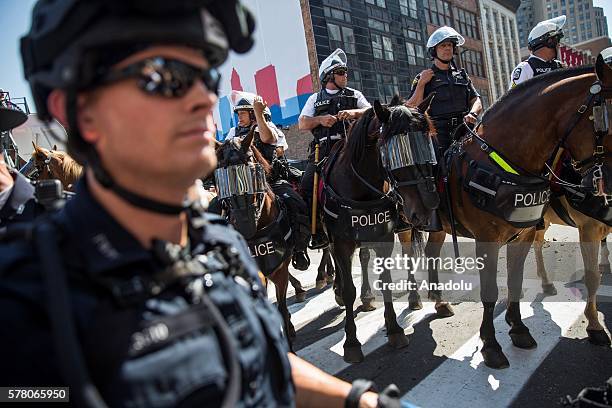 Police Breaking Up Rave Police Break Up Party Photos and Premium High Res Pictures - Getty Images