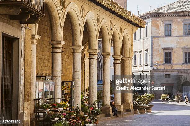 piazza della repubblica, orvieto, umbria, italy - orvieto stock pictures, royalty-free photos & images