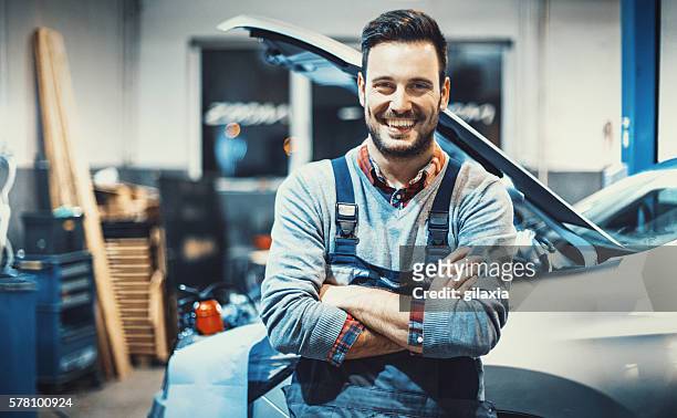 car mechanic at work. - repairman bildbanksfoton och bilder