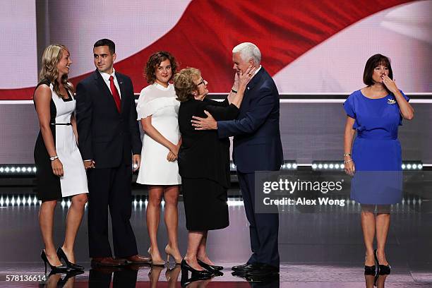 Sarah Pence Photos and Premium High Res Pictures - Getty Images