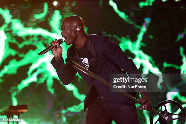 British soul and R&amp;B singer Seal performs at the EDP Cool Jazz music festival in Oeiras, Portugal, on July 20, 2016. Photo: Pedro Fiuza