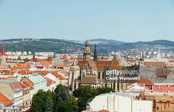 slovakia, kosice, cityscape with st. elisabeth cathedral - slowakei stock-fotos und bilder