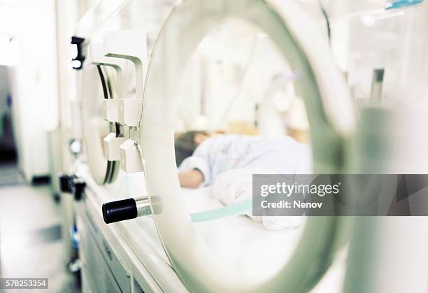 newborn baby in hospital - neonatal intensive care unit stock pictures, royalty-free photos & images