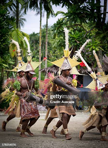 Morobe String 171 Morobe Papua New Guinea Stock Photos, High-Res Pictures, and Images ...