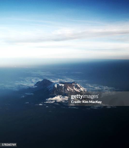 mount kilimanjaro - mt kilimanjaro stock pictures, royalty-free photos & images