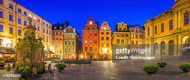 stockholm iconic medieval square colourful houses stortorget night panorama sweden - stockholm imagens e fotografias de stock