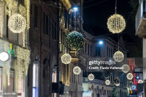 christmas in milan, italy - christmas scenes stock pictures, royalty-free photos & images