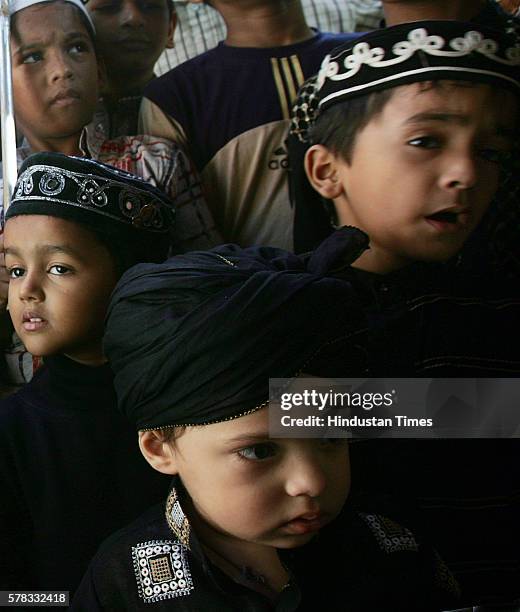 India Raza 190 Raza Academy Stock Photos, High-Res Pictures, and Images - Getty Images
