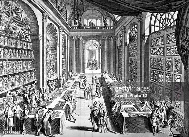 Cabinet of curiosities. Illustration from 'Theatre des Merveilles de la Nature' written by Vincent Levin c.1719. Paris, Bibliotheque des Arts...