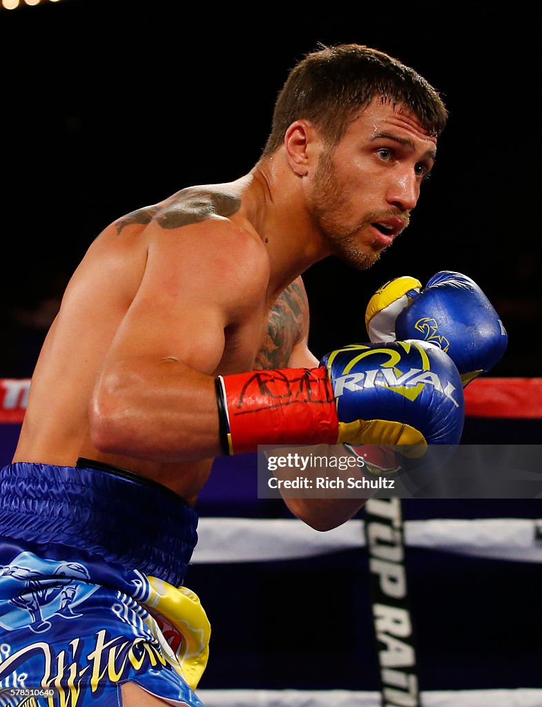 Roman Martinez v Vasyl Lomachenko