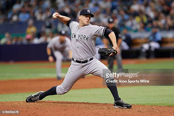 New York Yankees relief pitcher Shawn Kelley delivers a pitch during the MLB regular season game between the New York Yankees and Tampa Bay Rays at...
