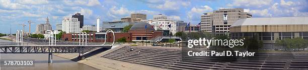panorama of baton rouge riverfront - beton stairs stock pictures, royalty-free photos & images