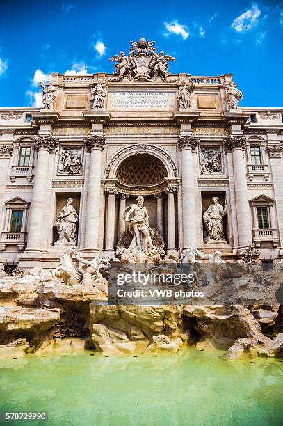 trevi fountain, rome city centre - trevi fountain stock pictures, royalty-free photos & images