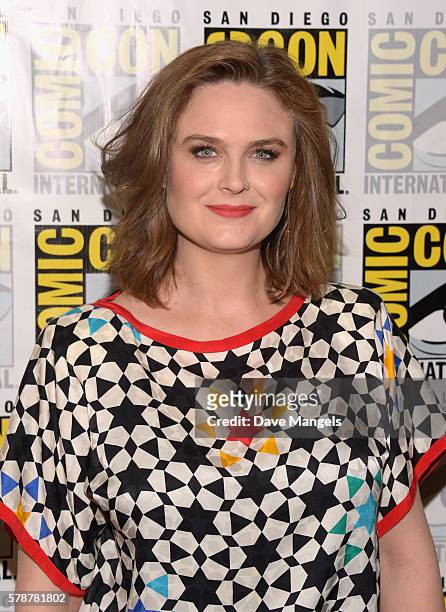 Actress Emily Deschanel attends Comic-Con International 2016 "Bones" press line at Hilton Bayfront on July 22, 2016 in San Diego, California.