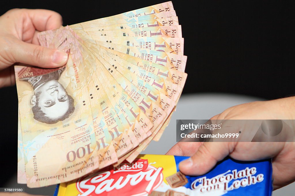 Cash Payment in Venezuela