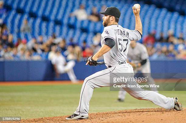 Chicago White Sox pitcher Zach Putnam pitching in the 8th inning. The Chicago White Sox defeated the Toronto Blue Jays 5 - 4 at the Rogers Centre,...