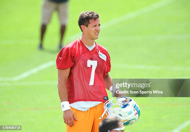 Pat Devlin American Football Photos and Premium High Res Pictures ...