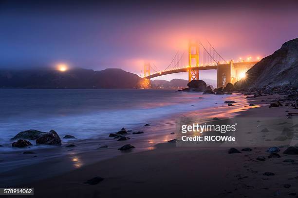 golden gate bridge, san francisco, usa - golden gate bridge city fog stock pictures, royalty-free photos & images