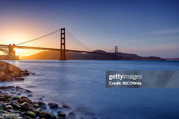 golden gate bridge, san francisco, usa - golden gate bridge city fog stock pictures, royalty-free photos & images