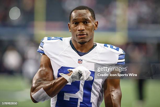 Dallas Cowboys Running Back Joseph Randle [18812] during pregame warmups prior to the NFL football game between the Houston Texans and the Dallas...