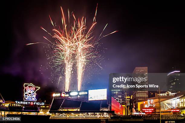 Target Fireworks 343 Target Fireworks Stock Photos, High-Res Pictures, and Images ...
